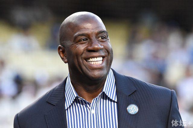 加维：亚马尔是最好的球员 但无法与梅西相提并论