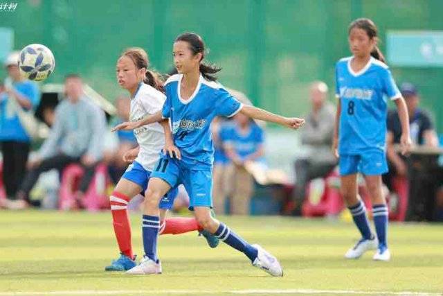 阿莫林执教曼联11场联赛 3胜2平6负排名联赛13位